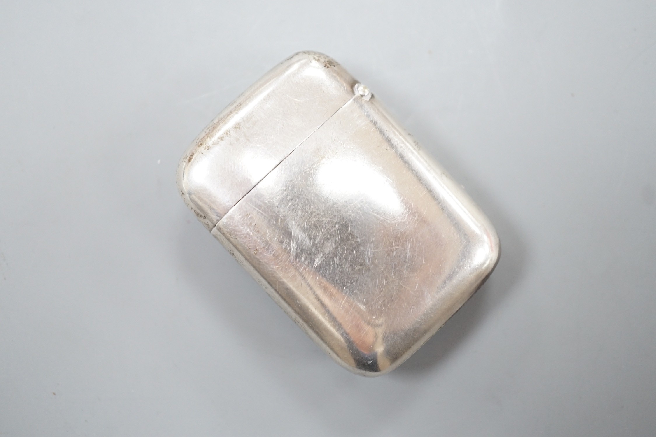 A late Victorian silver and enamel push button vesta case, Frederick Edmonds, London, 1898, 51mm.